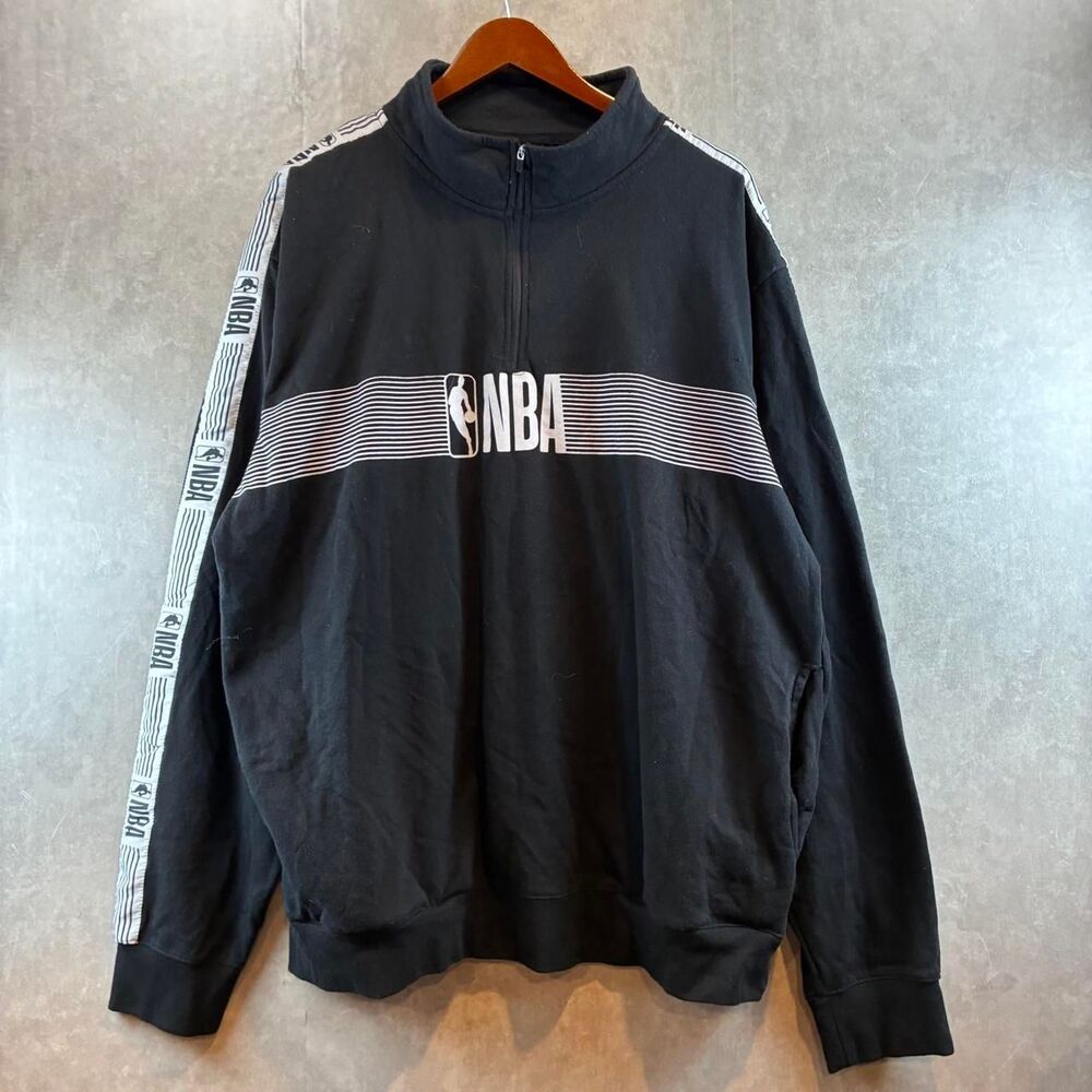 Nba Men's Black and Grey Sweatshirt